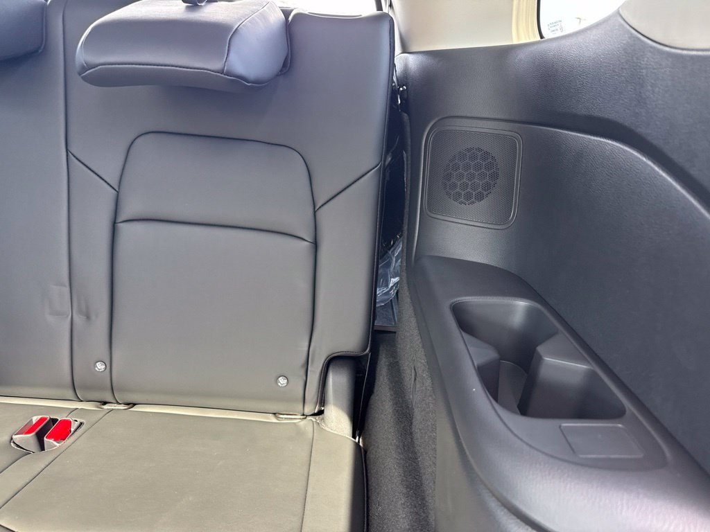 New 2026 Nissan Pathfinder Platinum AWD/4WD image 34