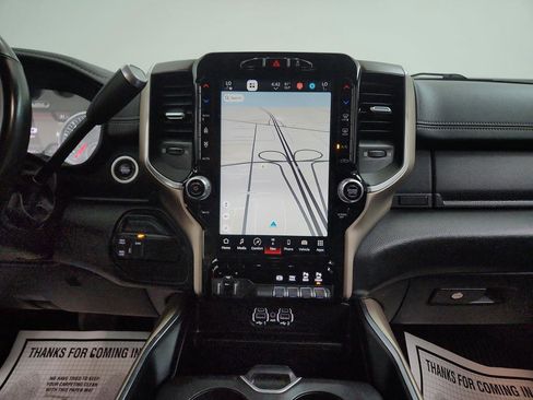 Used 2022 RAM 2500 Laramie image 25