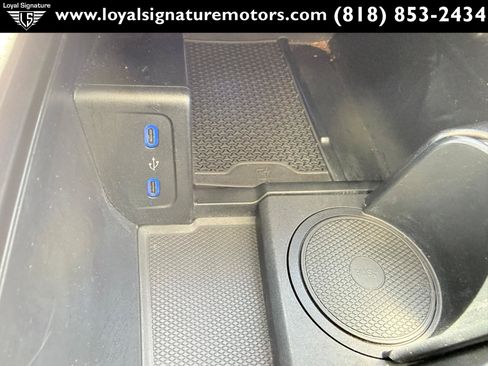 Used 2023 Mercedes-Benz EQS 580 4MATIC SUV image 38