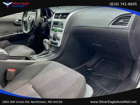 Used 2009 Chevrolet Malibu LT FWD image 7