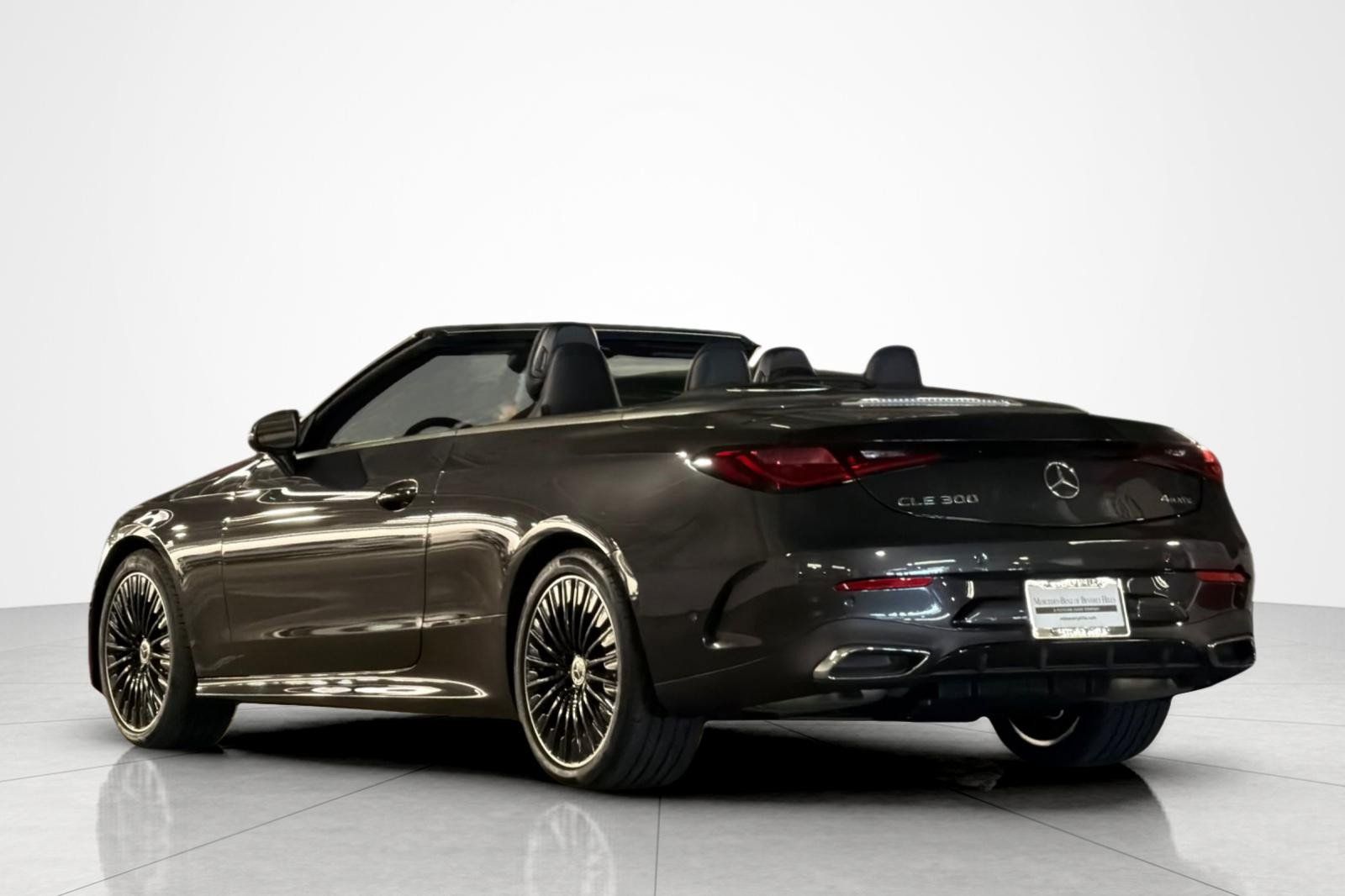 New 2027 Mercedes-Benz CLE 300 4MATIC Cabriolet image 3