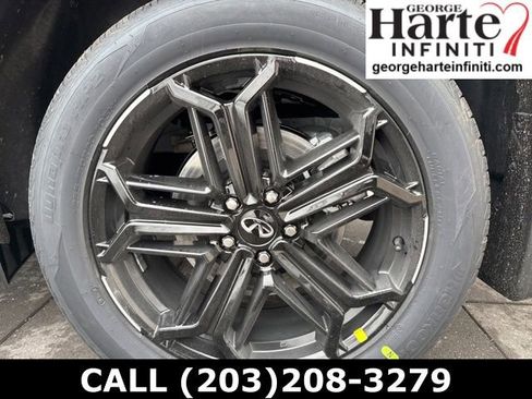 New 2026 INFINITI QX60 Sport image 9