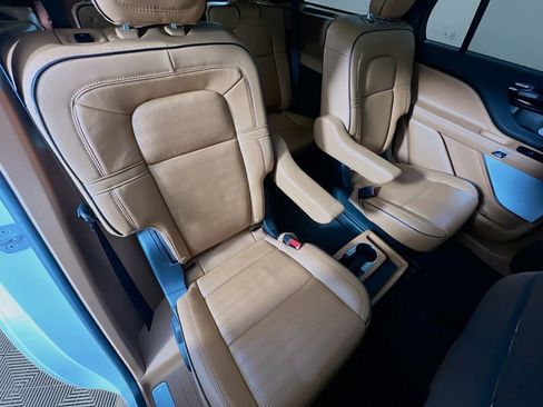 Used 2023 Lincoln Aviator Black Label w/ Dynamic Handling Package image 29