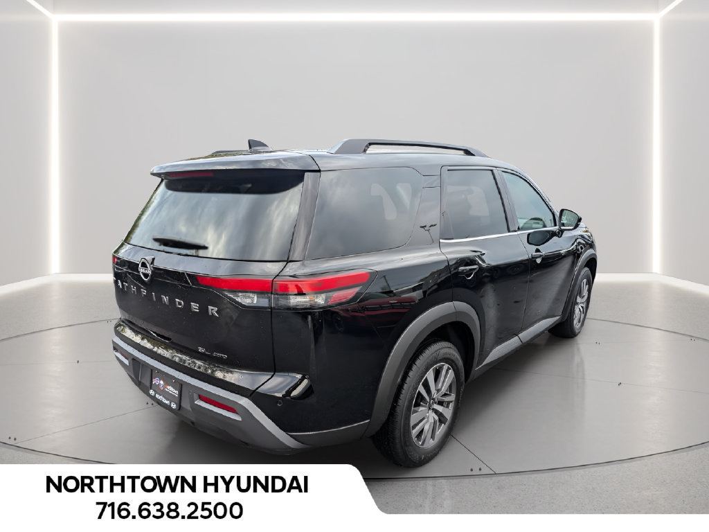 Used 2026 Nissan Pathfinder SL AWD/4WD image 12