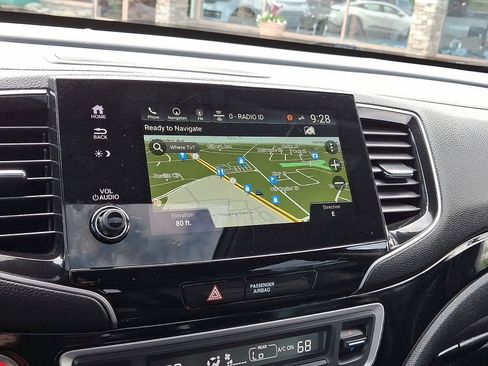 Used 2020 Honda Pilot Touring image 22