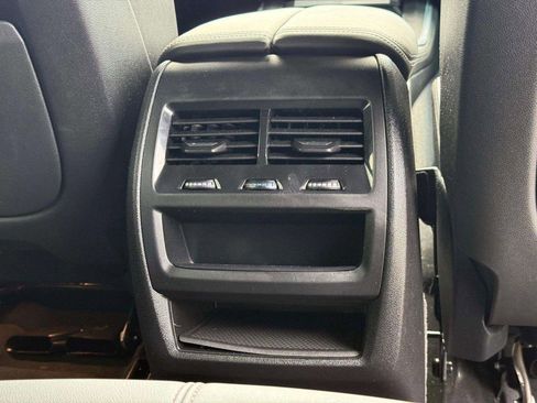 Used 2024 BMW X5 xDrive40i w/ Parking Assistance Package image 19