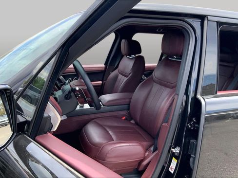 Used 2024 Land Rover Range Rover SE AWD/4WD image 7