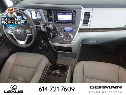 Used 2018 Toyota Sienna XLE w/ XLE Navigation Package image 31
