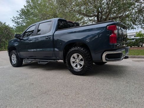 Used 2020 Chevrolet Silverado 1500 LT w/ All-Star Edition image 6