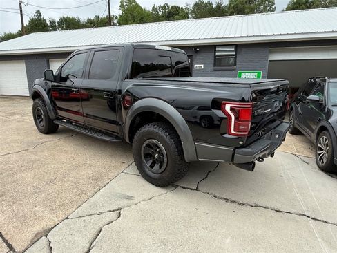 Used 2017 Ford F150 Raptor w/ Equipment Group 802A Luxury AWD/4WD image 4