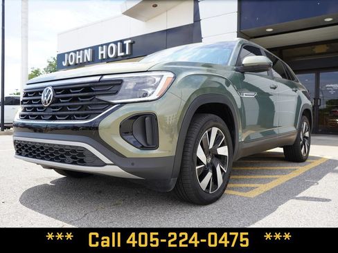 Used 2026 Volkswagen Atlas Cross Sport SE FWD image 4