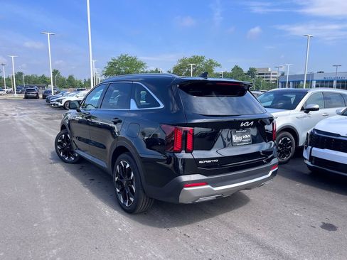 Certified 2026 Kia Sorento SX FWD image 6