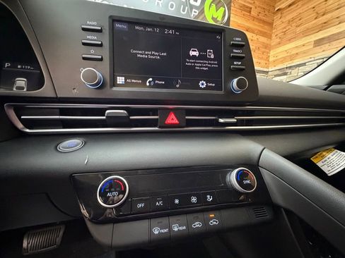 Certified 2023 Hyundai Elantra SEL w/ Cargo Package image 18