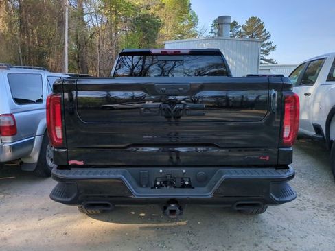 Used 2025 GMC Sierra 1500 AT4 w/ Technology Package image 7