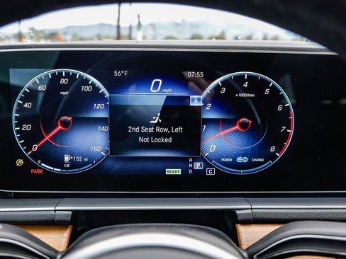 Used 2022 Mercedes-Benz GLS 450 4MATIC image 25