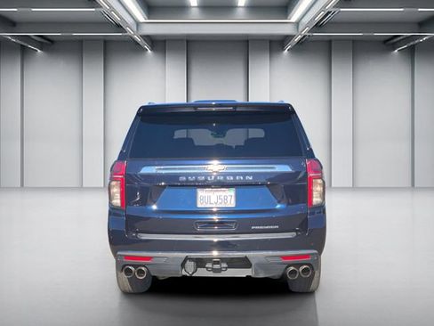 Used 2021 Chevrolet Suburban Premier w/ Premium Package AWD/4WD image 5