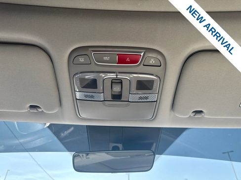 Used 2025 Kia Telluride S AWD/4WD image 28