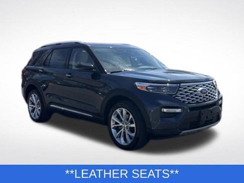 Certified 2022 Ford Explorer Platinum w/ Equipment Group 601A AWD/4WD image 8