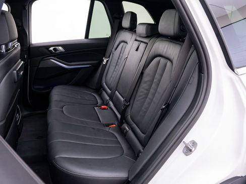 Used 2022 BMW X5 xDrive40i w/ Premium Package AWD/4WD image 19