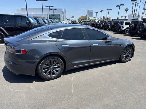 Used 2018 Tesla Model S AWD image 13