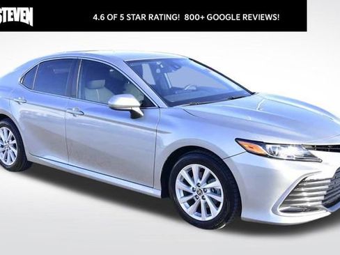 Used 2024 Toyota Camry LE image 6