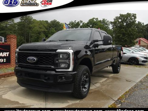 Used 2024 Ford F250 XL w/ STX Appearance Package AWD/4WD image 3