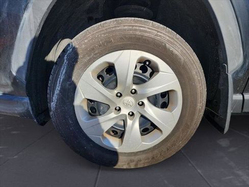 Certified 2022 Toyota RAV4 LE image 14