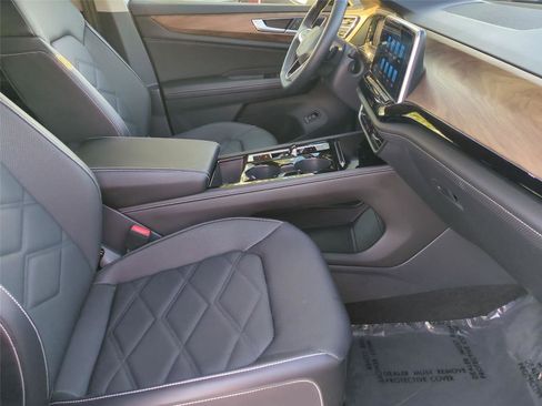 Used 2024 Volkswagen Atlas SE w/ Black Wheel Package AWD/4WD image 20