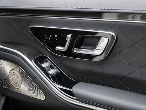 Used 2022 Mercedes-Benz S 580 4MATIC Sedan image 56