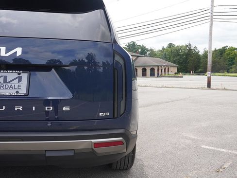 Used 2027 Kia Telluride S w/ Towing Package AWD/4WD image 17