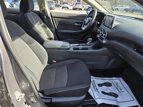 Used 2021 Nissan Sentra SV w/ Trunk Package image 16