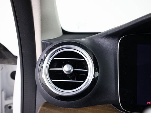 Certified 2022 Mercedes-Benz E 350 4MATIC Sedan image 12