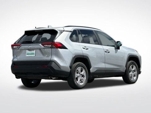 Used 2025 Toyota RAV4 XLE AWD/4WD image 3