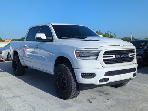 Used 2024 RAM 1500 Laramie AWD/4WD image 3