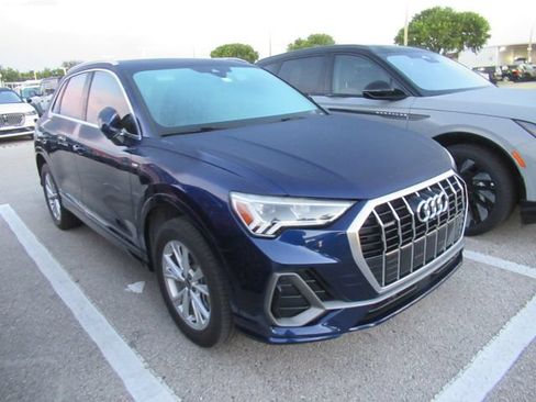 Used 2022 Audi Q3 2.0T Premium Plus AWD/4WD image 1