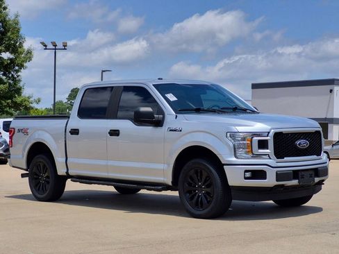 Used 2018 Ford F150 XL w/ Equipment Group 101A Mid AWD/4WD image 3