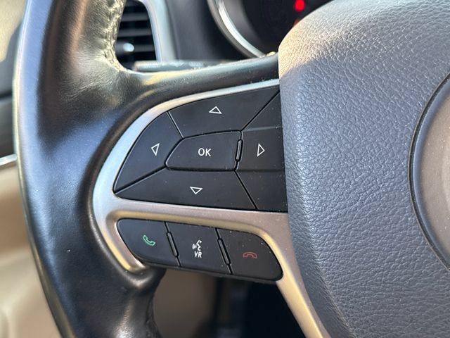 Used 2021 Jeep Grand Cherokee Limited w/ Premium Lighting Group AWD/4WD image 36