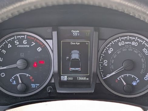 Used 2023 Toyota Tacoma TRD Off-Road w/ Black Out Package (TMS) AWD/4WD image 21