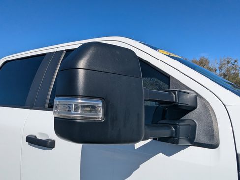 Used 2024 Ford F550 4x4 Crew Cab Super Duty image 12