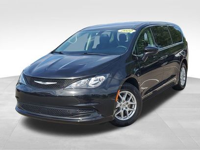 Used 2022 Chrysler Voyager LX