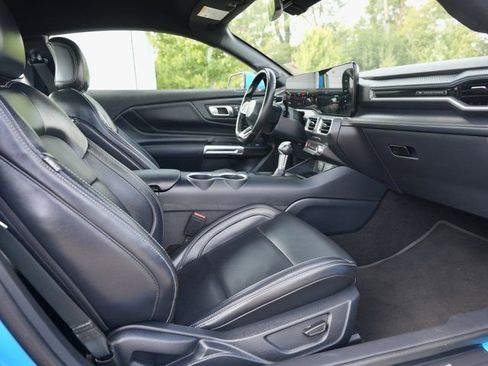 Used 2024 Ford Mustang Premium image 8