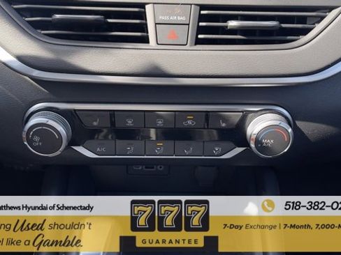 Used 2021 Nissan Altima 2.5 SR w/ SR Premium Package image 23