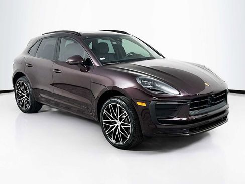 New 2026 Porsche Macan image 7