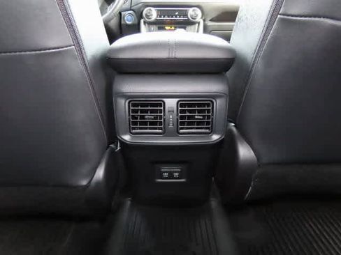 Used 2021 Toyota RAV4 XLE Premium image 22