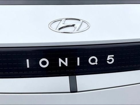 Certified 2024 Hyundai Ioniq 5 SEL image 31