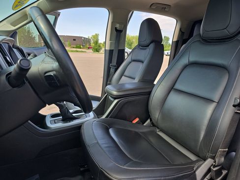 Certified 2022 Chevrolet Colorado LT w/ Luxury Package AWD/4WD image 15