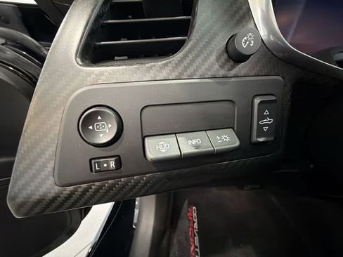 Used 2016 Chevrolet Corvette Z06 w/ 3LZ Preferred Equipment Group image 31