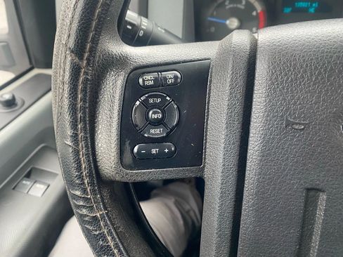 Used 2015 Ford F550 4x4 Regular Cab Super Duty image 19