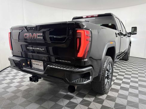 Used 2024 GMC Sierra 2500 Denali w/ Denali Reserve Package AWD/4WD image 6