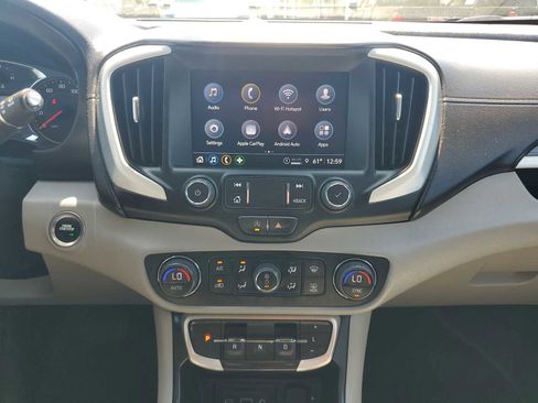 Certified 2024 GMC Terrain SLT w/ Tech Package image 12